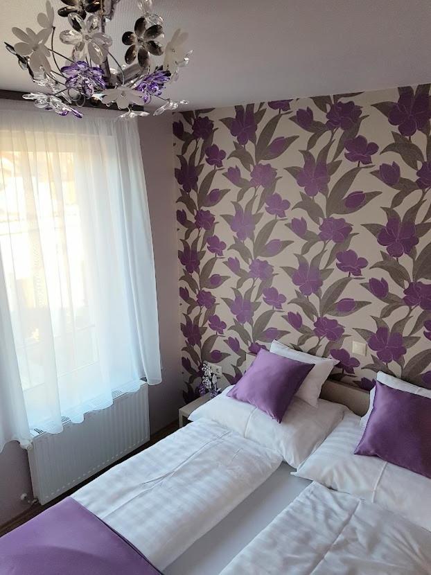 Apartment Silver *